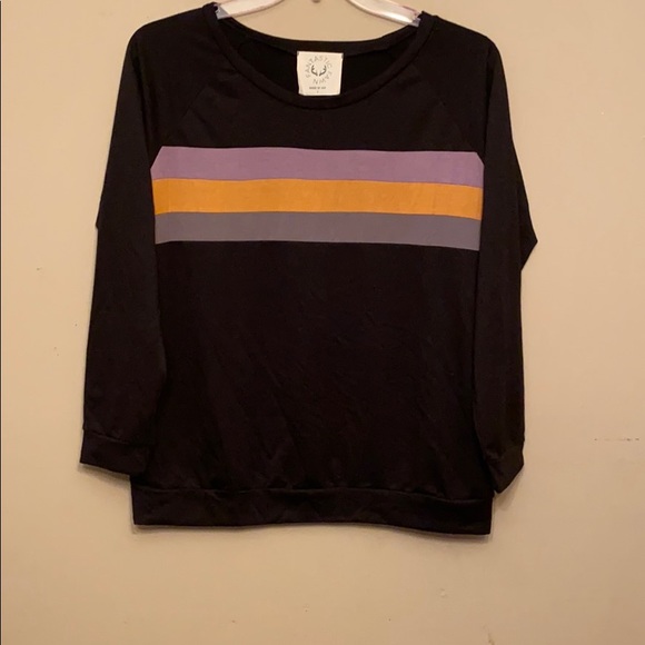 Fantastic Fawn Tops - 💕Sale 3 for $20 Boutique NWOT striped pullover